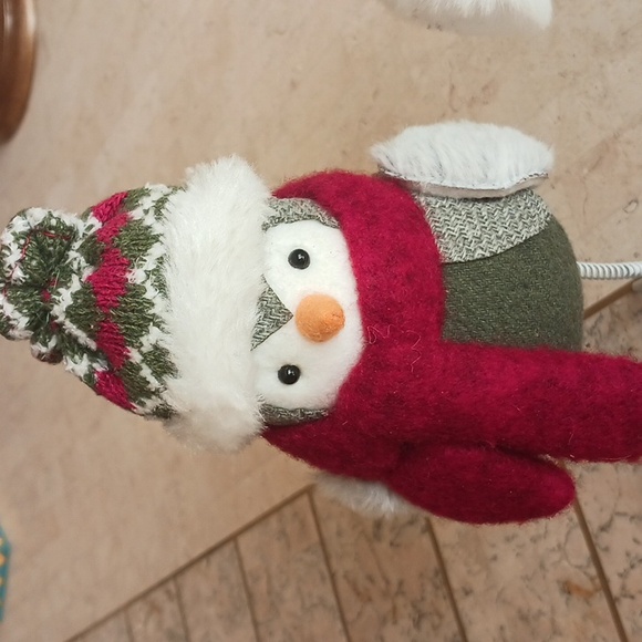 Winter Birds"New" Set W/ scarfs & beanies..rock back&forth,Valeri/QVC - Picture 2 of 10